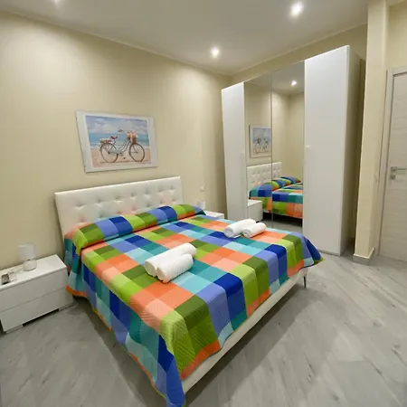 Le Del Cavaliere アパート アチレアーレ